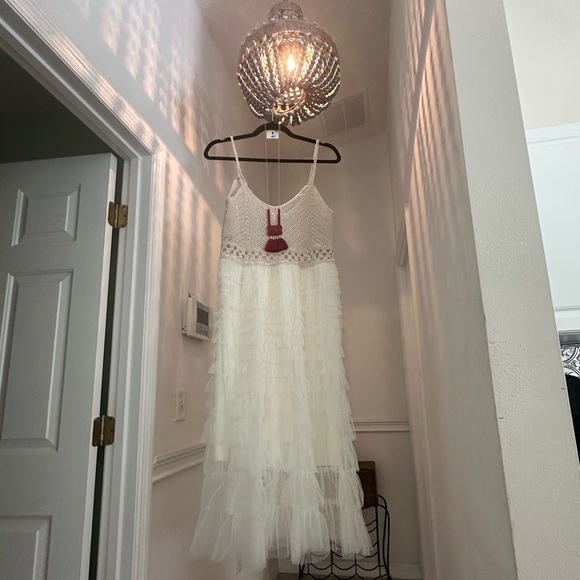 POL Elegant Cotton Crochet Bodice & Tulle Ruffle Midi Dress - Picture 2 of 6